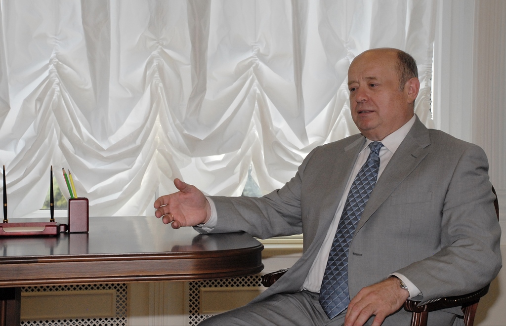 Интервью Директора Российского института стратегических исследований, Председателя Совета директоров АО «Концерн ВКО «Алмаз – Антей» М. Е. Фрадкова телеканалу «Дождь»