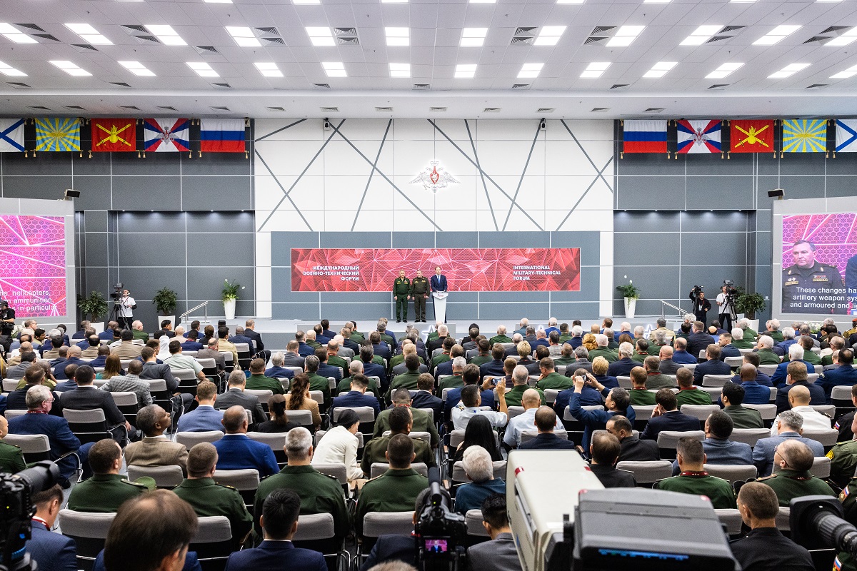 Свыше 20 иностранных делегаций посетили экспозицию  Концерна ВКО «Алмаз – Антей» на форуме «Армия-2023»