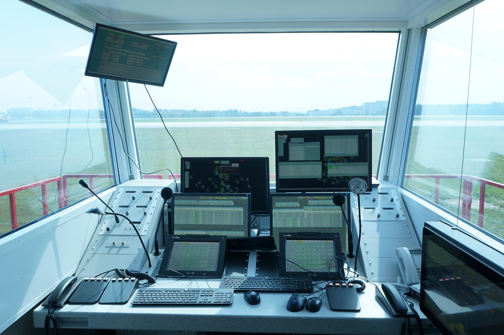 Концерн ВКО «Алмаз – Антей»  оснастил новым оборудованием аэропорт в Липецке